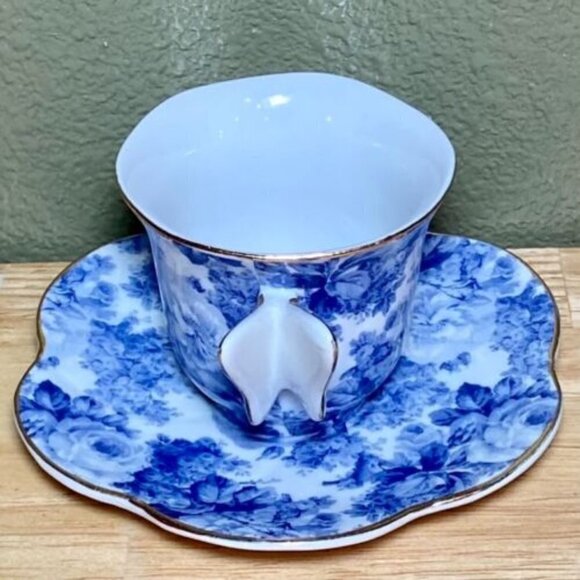 A Special Place 2003 Small Tea Cup & Sauce Blue/White Floral Butterfly Handle - Picture 5 of 12
